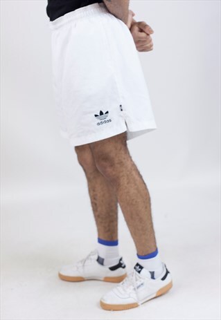 VINTAGE 90S ADIDAS WHITE SPORT SHORTS