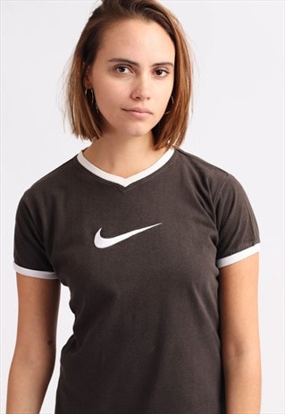 VINTAGE NIKE T-SHIRT