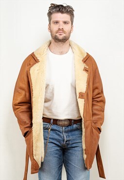 Vintage 80's Men Belted Sheepskin Leather Coat in Brown