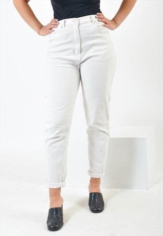 VINTAGE MOM'S JEANS IN WHITE