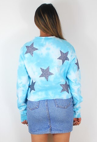ALL OVER STAR TIE DYE CROPPED JUMPER IN EMERALD