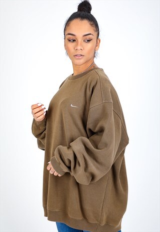 VINTAGE NIKE SWEATSHIRT W185