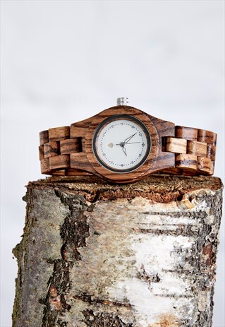 THE PINE - HANDMADE RECYCLED WOOD WRISTWATCH