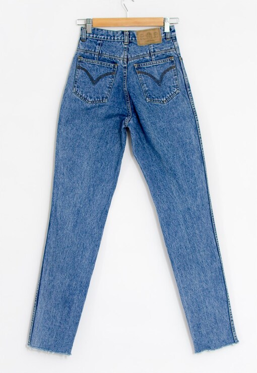 garment image