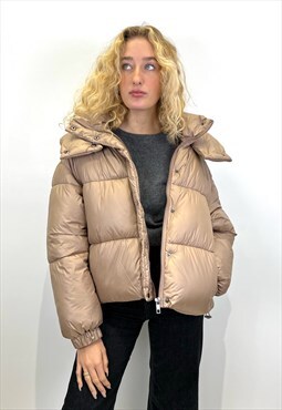 Cropped cozy puffer in Taupe