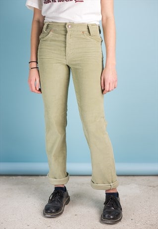 VINTAGE LEVI CORDUROY TROUSERS IN BEIGE GREEN