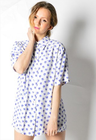 VINTAGE 90S WHITE BLUE ROSES SHORT SLEEVE SHIRT