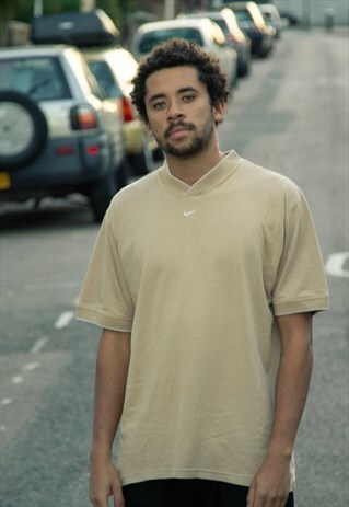 VINTAGE V NECK THICK COTTON T-SHIRT IN BEIGE AND WHITE