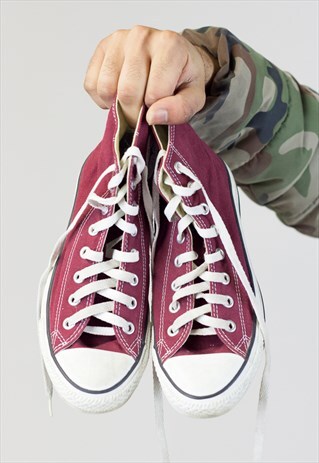 VINTAGE CONVERSE BURGUNDY TRAINERS