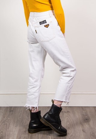 VINTAGE 90'S WHITE DENIM HIGH WAIST FRAYED HEM MOM JEANS