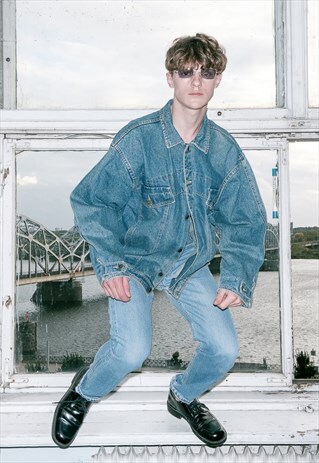 VINTAGE OVERSIZED DENIM JACKET / UNISEX