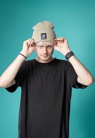 SAND COLOURED LOGO BEANIE