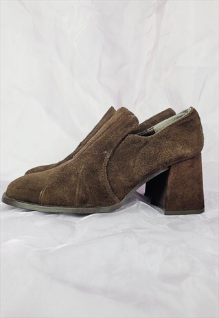 90s vintage brown suede thick heel square toe shoes