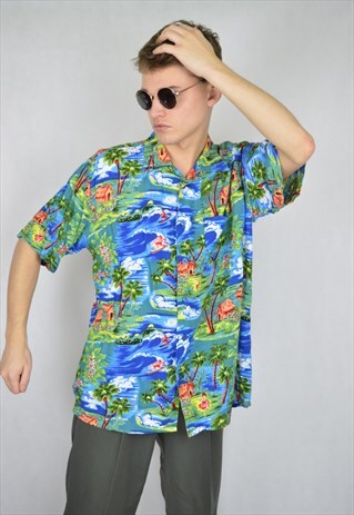VINTAGE MULTICOLOUR HAWAIIAN SHORT SLEEVE SHIRT
