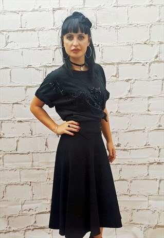 VINTAGE BLACK SEQUINED SHORT SLEEVED TOP