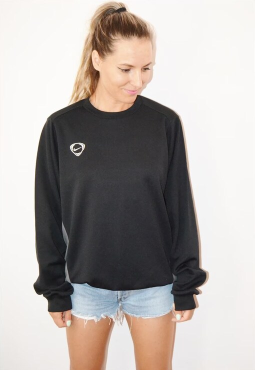 garment image