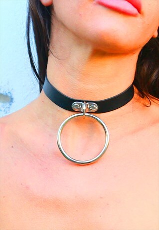 THIN O RING CHOKER IN BLACK