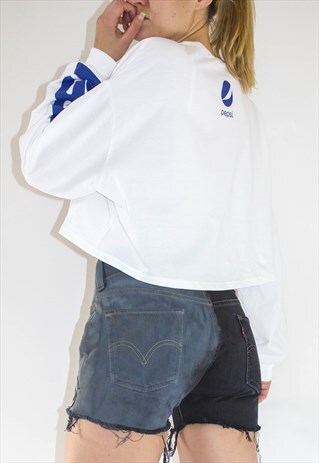VINTAGE 90'S TWO TONE EMBROIDERED LEVI SHORTS