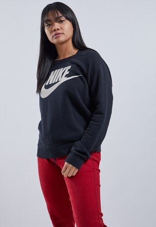 VINTAGE NIKE SWEATSHIRT