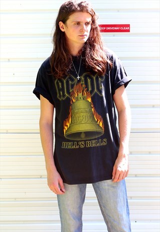 1990'S VINTAGE BLACK GRAPHIC ACDC HELL'S BELLS T-SHIRT