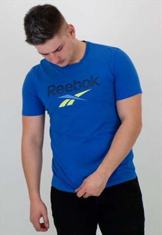 VINTAGE REEBOK T-SHIRT