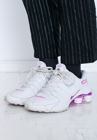 VINTAGE WHITE NIKE SHOX TRAINERS