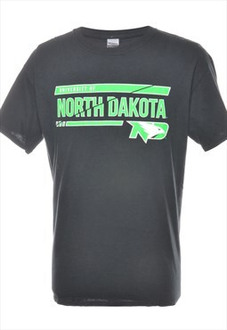 Vintage Gildan University Of North Dakota Printed T-shirt - 