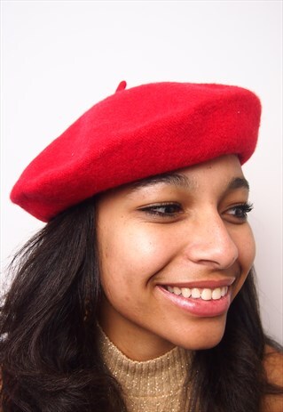 RED WOOL BERET