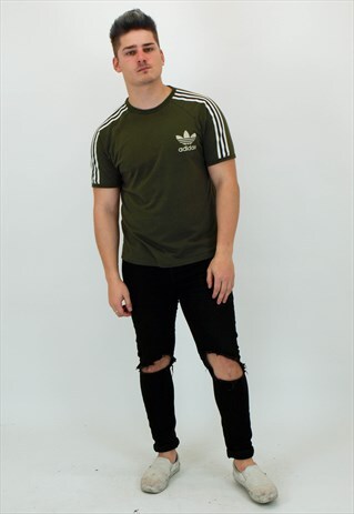 VINTAGE ADIDAS T-SHIRT