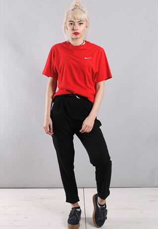 VINTAGE NIKE T-SHIRT