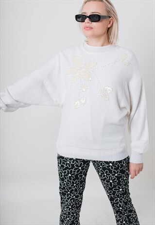 VINTAGE 80S SOFT WHITE WINTER JUMPER WITH SEQUIN EMBROIDERY