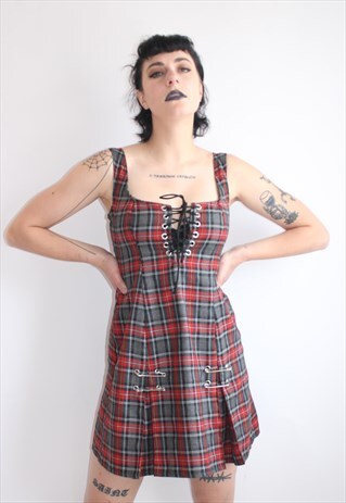 VINTAGE 90S PLAID GOTH BABYDOLL DRESS