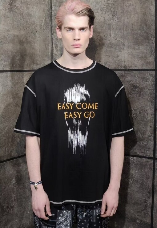 garment image