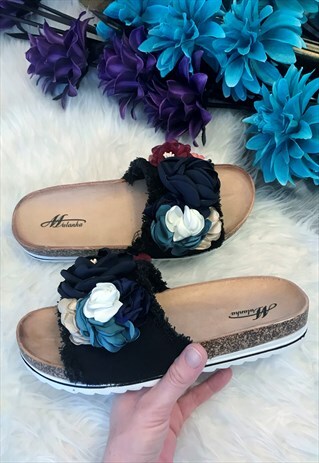 BLACK FABRIC FLOWER SLIDE SANDALS