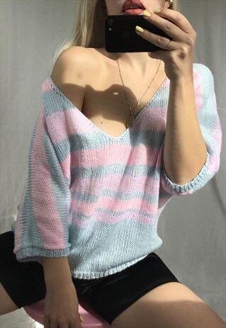 VINTAGE 80S HAND KNITTED PASTEL COLOURED V-NECK JUMPER