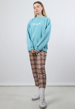 VINTAGE REEBOK MEDIUM BLUE EMBROIDERED SPELL OUT SWEATSHIRT