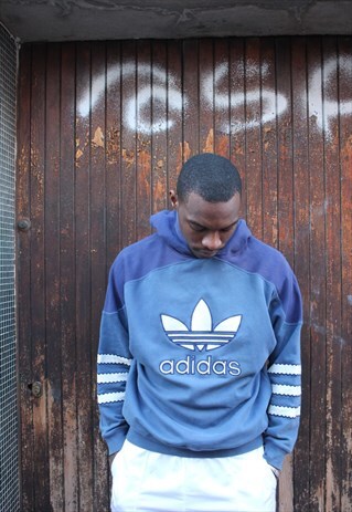 VINTAGE ADIDAS HOODIE