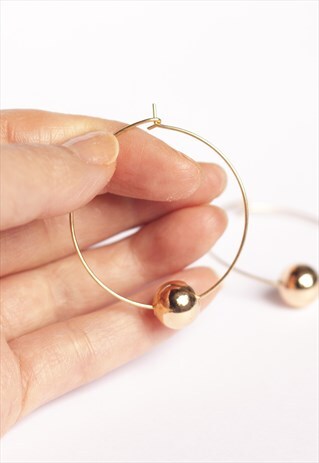 LITTLE GOLDEN BALL HOOP EARRINGS
