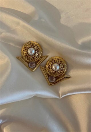 VINTAGE 90S GOLD TONE CLIP ON EARRINGS