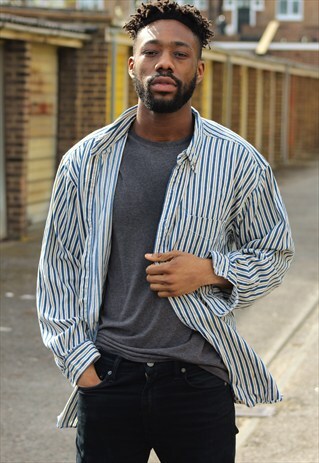 OVERSIZED VINTAGE // EARLY 90'S // SHIRT