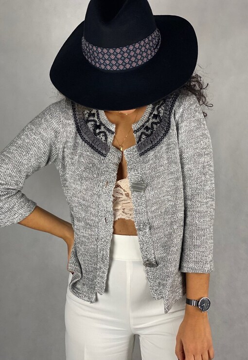 garment image