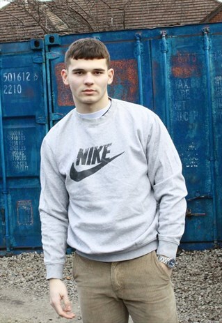 VINTAGE GREY NIKE SWEATSHIRT
