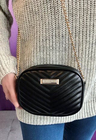 BLACK CROSSBODY BAG
