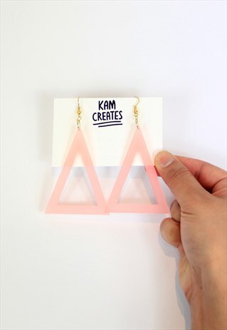 TRIANGLE STATEMENT EARRINGS IN PINK FROST