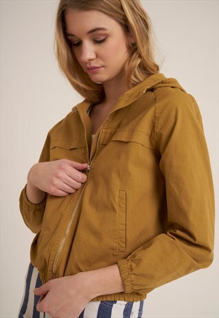 SUBDUED MUSTARD HOODED BOMBER WITH SPORTY DESIGN