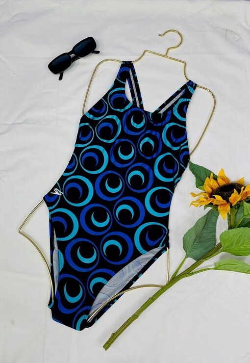garment image