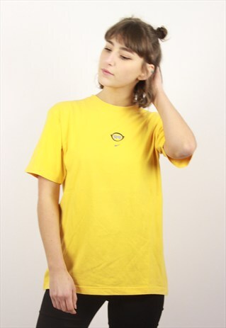 VINTAGE NIKE TSHIRT