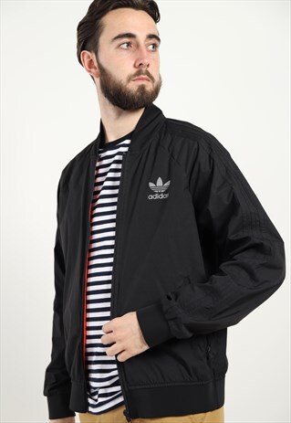 VINTAGE ADIDAS WINDBREAKER