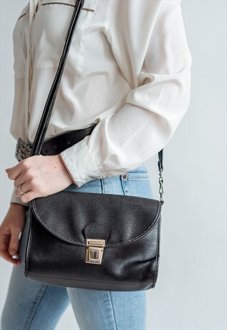 VINTAGE 90S GRUNGE MINIMAL SHOULDER BAG WITH METALLIC CLASP