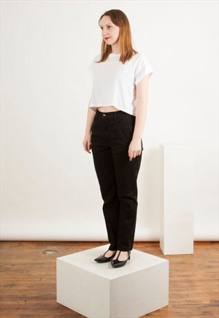 HIGH WAISTED BLACK DENIM / VINTAGE MOM JEANS